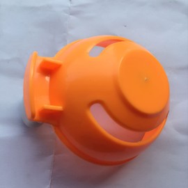 AXBXELR Bowl Type Egg Yolk White Separator BPA-Free New Plastic Dining Egg Divider Tools Egg Extractor,Cute Chicken Shape Design (1Pcs,Yellow)