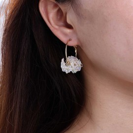 Inateannal Acrylic Flower Hoop Earrings Resin Flower Dangle Earrings White Tiny Flower Earrings Floral Cluster Drop Earrings Hollow Circle Huggie Earrings Jewelry for Women