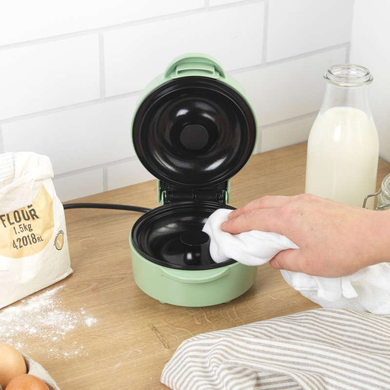 Giles & Posner Donut Maker - Single Large Donut Machine,