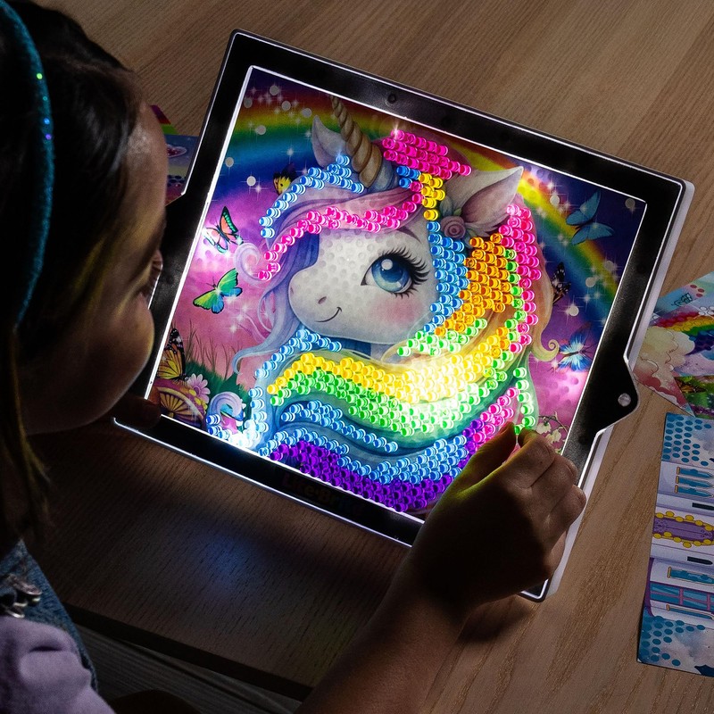 Basic Fun Lite-Brite Colour Pop Rainbow Dreams – Light-Up Creative