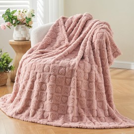 Wajade Fleece Throw Blanket, Valentine's Day Love Blanket Fluffy Faux Fur Blanket Love Heart Blanket for Bed Sofa Couch, Soft Cosy Warm Thick Blanket,Love Pink 127x178