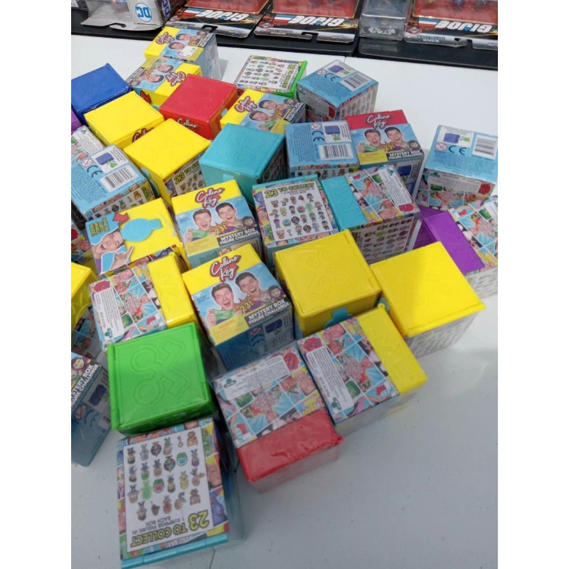 keyper conpany Lot 4 Collins Key Box Figure Challenge Collins