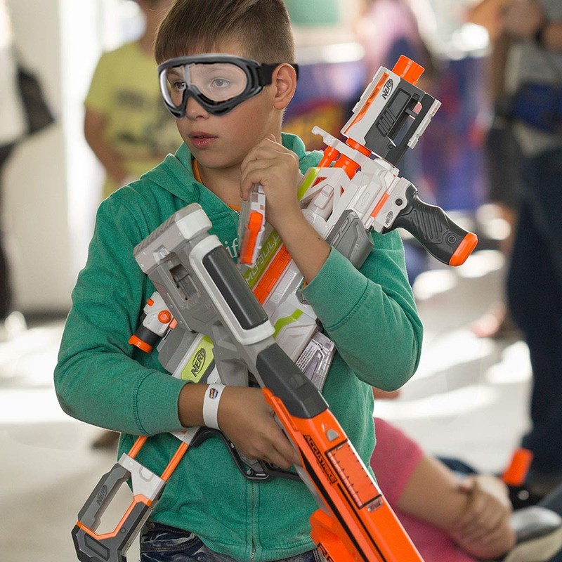 Buytra 子供用安全メガネ ナーフガンゲームに最適 - 保護安全ゴーグル アイウェア 子供 大人用 - フォームブラスターガン用目の保護シールド