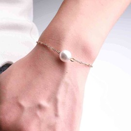 Yheakne Vintage Pearl Bracelet Gold Pearl Bracelet Freshwater Cultured Pearl Bracelet Minimalist Bracelet Hand Chain Jewellery for Women and Girls Gifts (Gold), Metal