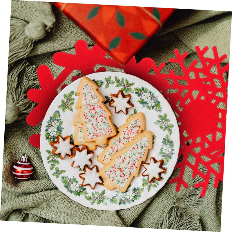 Ciieeo 4pcs Christmas Snowflake Coasters Insulated Desktop Cup Mats for