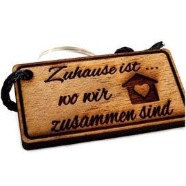 Lieblingsmensch Wooden Key Ring Model: Zuhause ist wo wir zusammen sind - Herz Haus, walnut, Classic