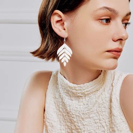 Hanavigar Bohemian Wooden Leaf Lightweight Dangle Drop Earrings Vintage Wood Natural Hollow Simplicity Hook Earrings For Women Jewelry Gifts (White)