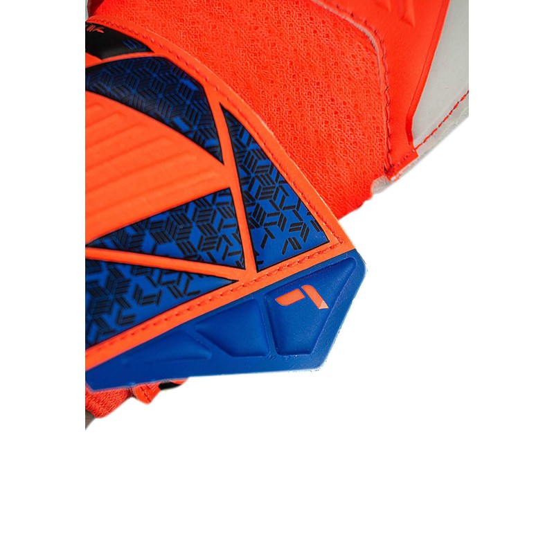 Reusch Attrakt Solid Junior Goalkeeper Gloves for Children for Various