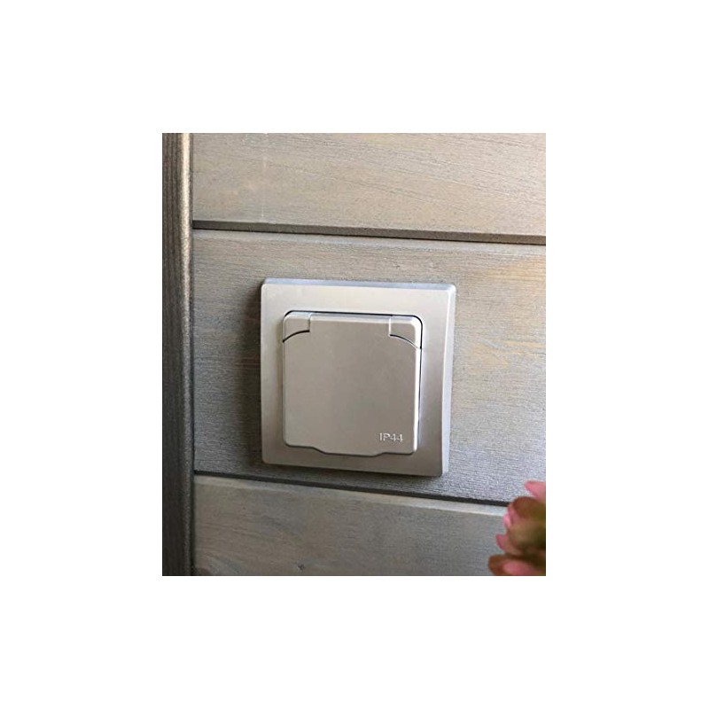DELPHI Socket IP44 with Protection Lid Flush-Mounted Wet Room Rubber