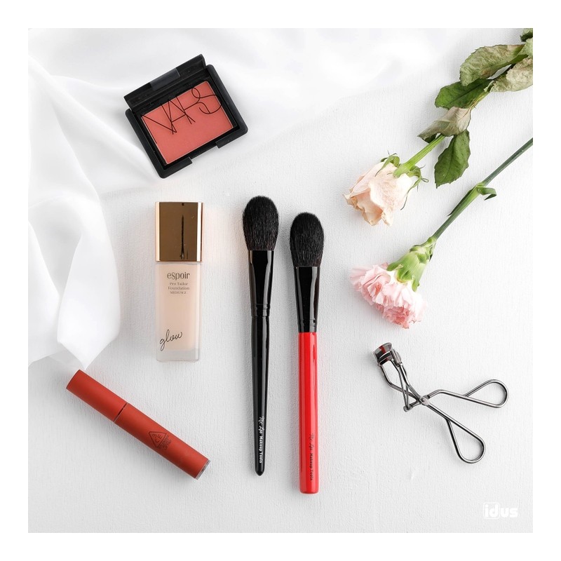 Highly pigmented black classic brush - medium / 발색짱짱블랙 클래식