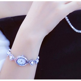ADSBIAOYE Elegant Pearl Women's Dress Watch Fashion Oval dial Watch Ladies Gift Bracelet Waterproof Analog Watch (Silver)