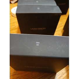 Laura Mercier - 1N1 01 -Smooth Finish Foundation Powder - New