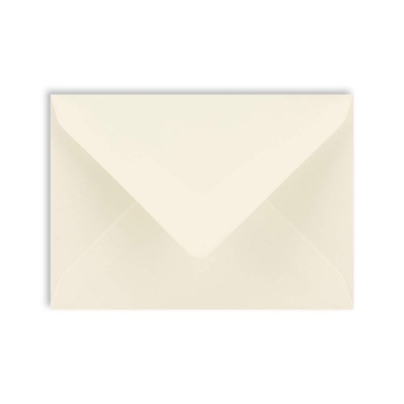 25 envelopes in natural white with gold lining, DIN C7
