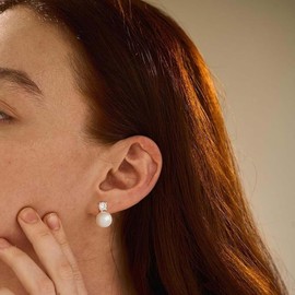 Pearl Earrings for Women Dainty Pearl Stud Earrings White Pearl Drop Earrings Hypoallergenic Earrings for Women Jewelry Gifts