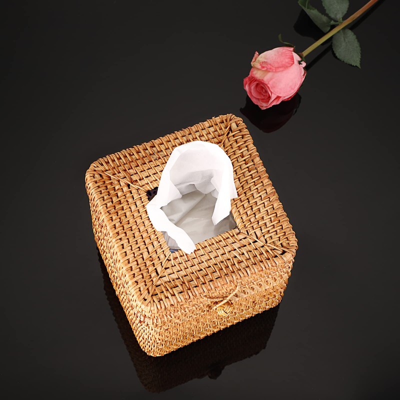 IGNPION Rattan Tissue Box, Decorative Cosmetic Tissue Box, Handwoven Tissue