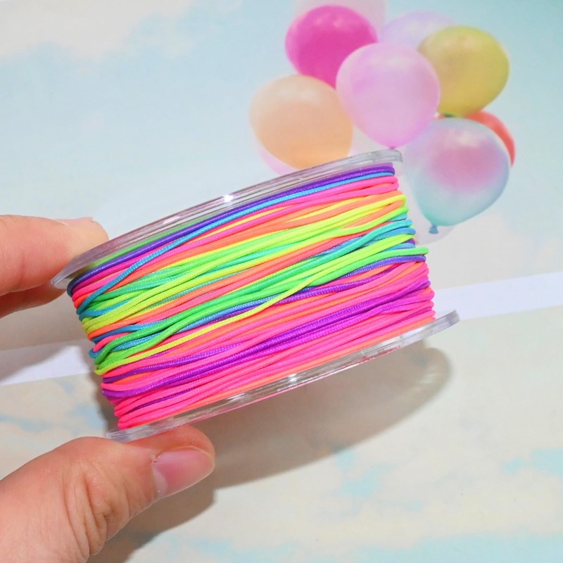 Looconi Rainbow Stretchy String with Organizing Case, 1 mm 28