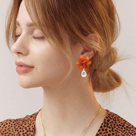 Seakuur Boho Flower Floral Petal Pearl Drop Dangle Earrings Studs Layered Tiered for Women Chic Boho Wedding Jewelry (Brown)