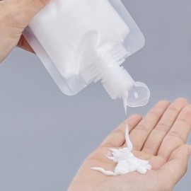 Empty cosmetic bottles, travel tubes, 30ml decanters of shampoo, lotion, and cream / 화장품 공병 여행용 튜브 용기 샴푸 로션 크림 소분 30ml