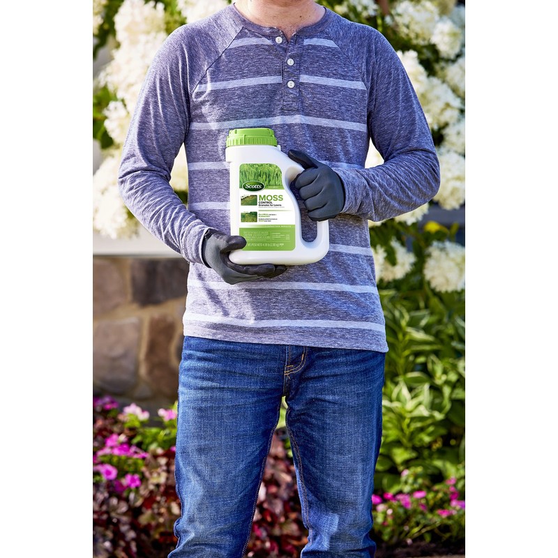 Scotts Moss Killer for Lawns, Easy-To-Use Shaker Jug, Contains Nutrients