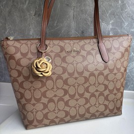 CIBBALIY Leather Flower Keychain Bag Charm, Rose Shape, Silver Gray (Brown)