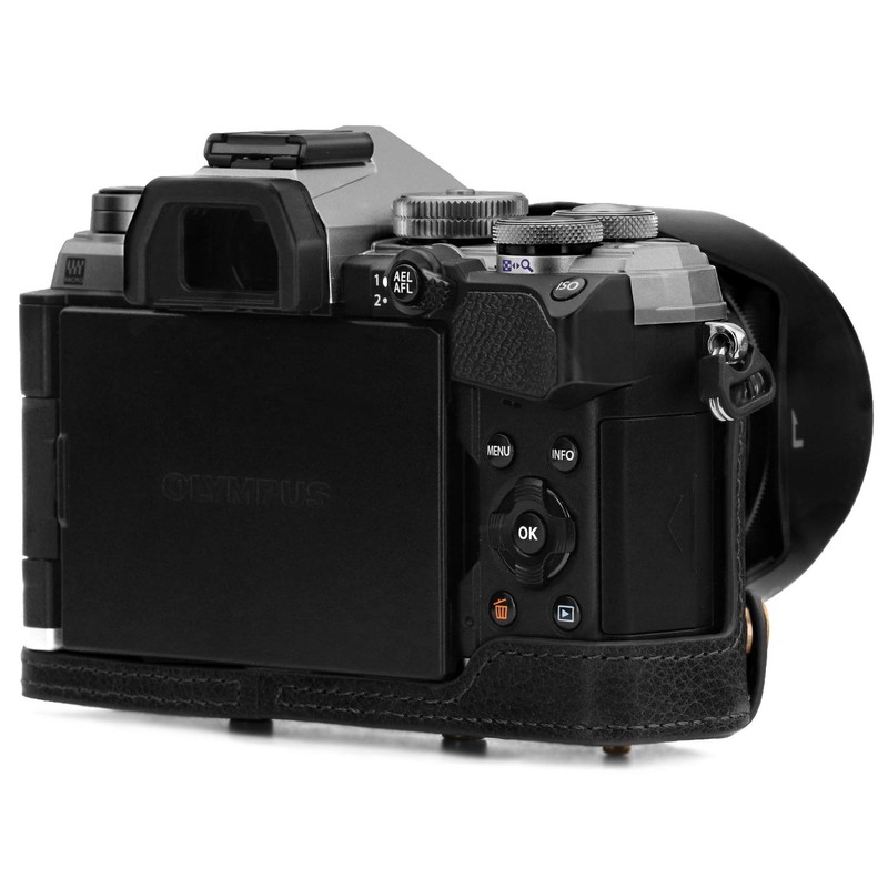 MegaGear MG1862 Ever Ready Genuine Leather Camera Case Compatible with