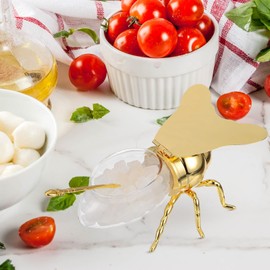 TUESMEILL Bee Shaped Honey Jar, Crystal Condiment Pot with Spoon Glass Syrup Dispenser Aesthetic Condiments Pot for Kitchen Home