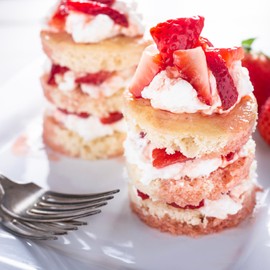 Strawberry Pie & Pastry Filling, 2 Pound Pouch