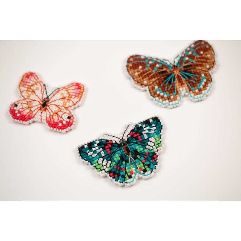 RIOLIS UAB Plastic Canvas KIT, Soaring Butterflies