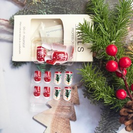 Christmas Press on Nails Square Shape Red Snowflake Press on Nails Cute Xmas Glue on Nails with Christmas Trees Design Winter False Nails for Acrylic Holiday Manicure Decorations for Women 24Pcs