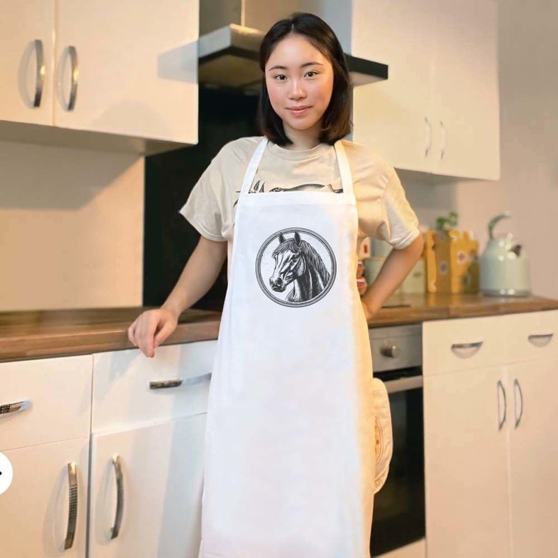 Azeeda 'Horse Portrait with Circle Frame' Unisex Cooking Apron (AP00078273)