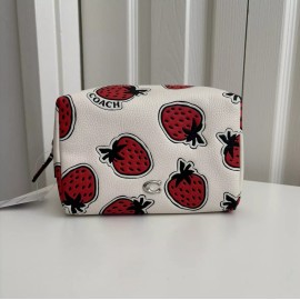 Coach NWT Coach Essential Cosmetic Pouch With Strawberry Print Leather
