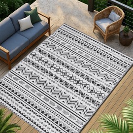 WILDROOTS 5x8 Feet Black and White Plastic Outdoor Rug, Stain Resistant Waterproof Reversible Outdoor Patio Rug, Fade Resistant Camping Rug