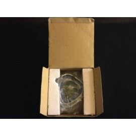 Danbury Mint Old YANKEE STADIUM FIGURINE (2008) miniature NIB Sports Authority Collectible