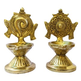 GURU JEE™ Brass Shankha Chakra Villaku Set of 2 Lord Vishnu Symbol Shankh Chakra Diya Traditional Oil Wick Lamp Deepam Deepak for Puja Aarti Mandir Temple