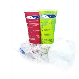 TRISWIM Holiday Gift Set Red Shampoo/Green Body Wash