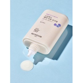 Skinfood [15ml additional gift] Berry moisture sunscreen 50ml / [15ml추가증정] 베리 수분 선크림 50ml
