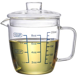 Goeielewe Glass Measuring Cup with Lid, Graduated Beaker Mug with Handle, Borosilicate Glass V-Shaped Spout Microwave Safe Scales Milk Cup for Cooking Baking (1cup/8oz/250ml)