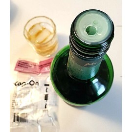 Cap-On Freeflow Pourer - Pack of 12. Bar liquor bottle speed pourer Home bar