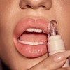 Kylie Mantequilla de labios de Kylie Jenner, 0.35 onzas, vainilla