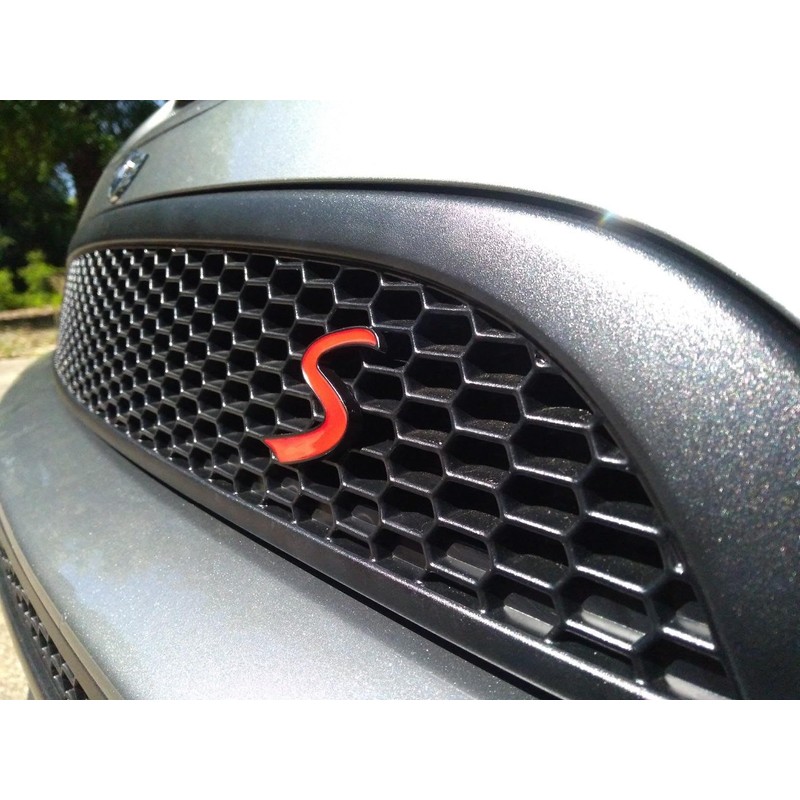 Metal Black Outlining Red S Lettering Front Grille Grill Chrome