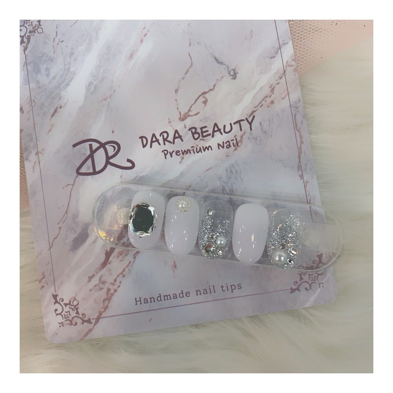 Next day delivery⭐Winter white syrup glitter nail⭐ / 다음날발송⭐겨울 화이트시럽