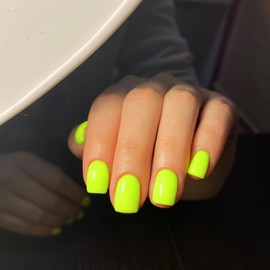 Neon Green Press on Nails Short Square, KXAMELIE Natural Gel Nails Glue on Acrylic Nails Press ons Featured Protective Coat Thick Reusable Fake Nails Short Coffin Artificial Nails 24Pcs