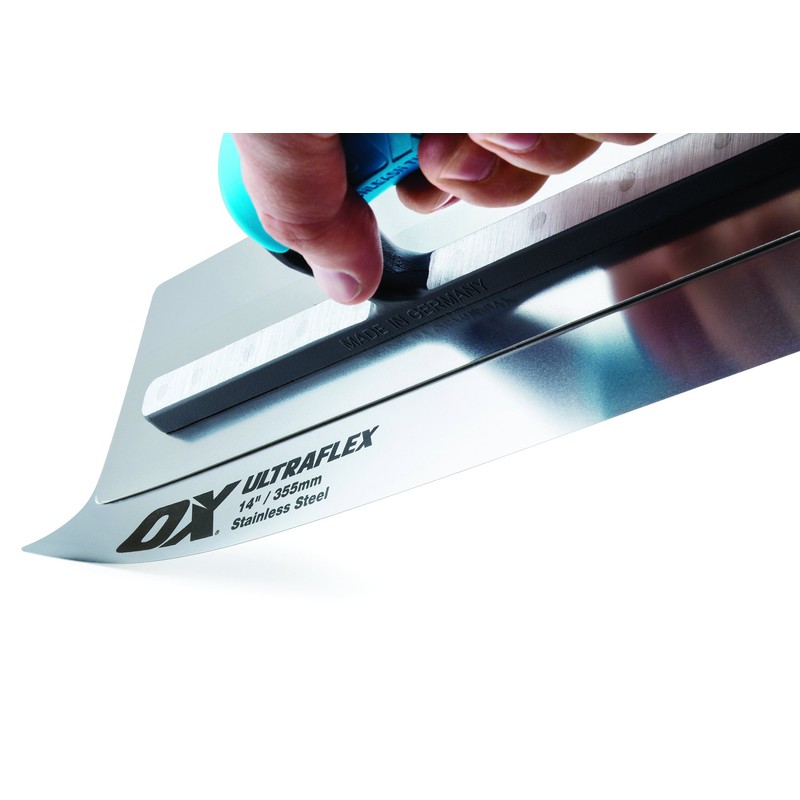 OX Pro UltraFlex Finishing Trowel 14in / 355 x 110