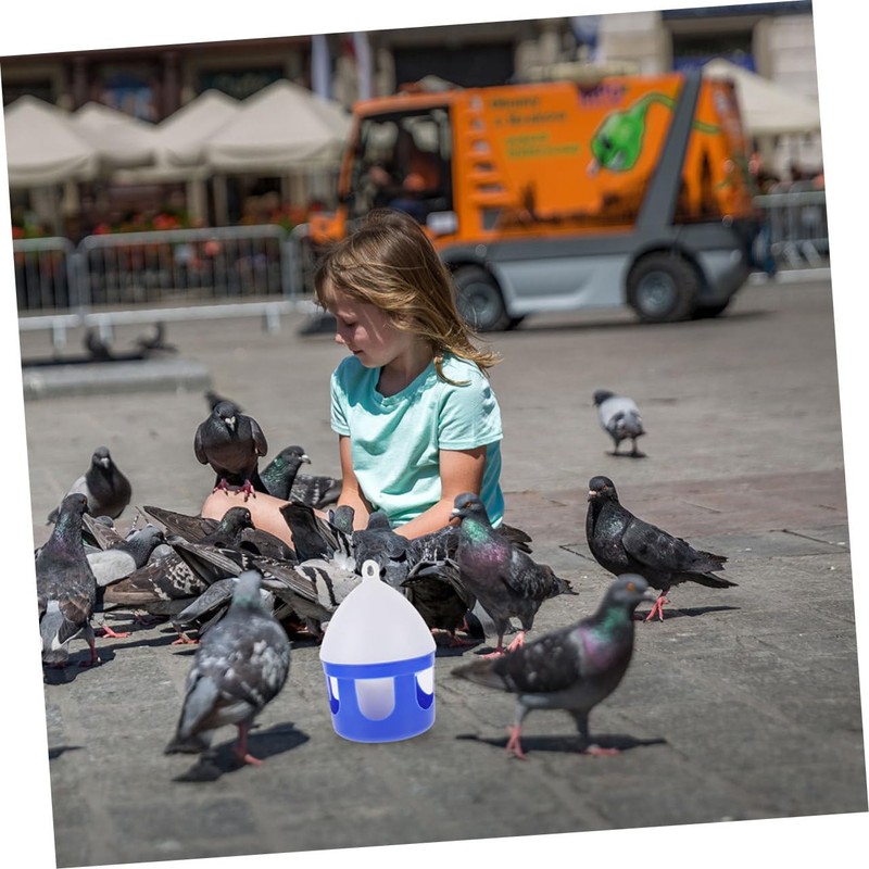 BESPORTBLE 2pcs Portable Bird Water Dispenser Reusable Pigeon Feeder Unique