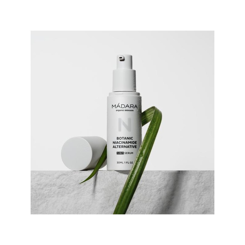 Madara Botanic Niacinamide Alternative 5 In 1 Serum 30ml