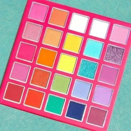 Paleta De Sombras Brillant De Trend Beauty Color De La Sombra Correspondiente A La Imagen                                                             