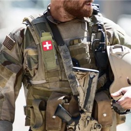 Tactical Tourniquet Pouch Holder TQ Tourniquet Case & Trauma Medical Shear Pouch (Army Green)