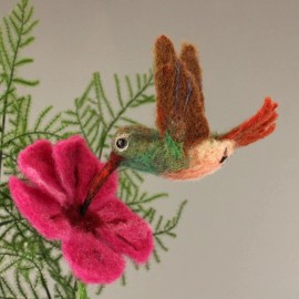 The Makerss Felting Kit -  Hummingbird Needle Felting Kit