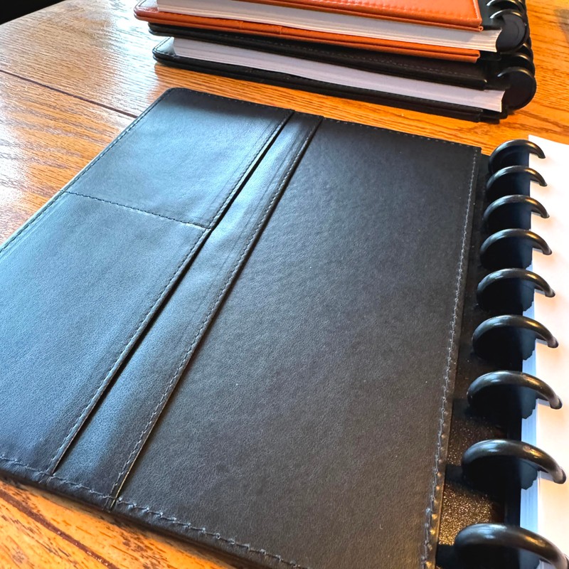 Refillable Discbound Notebook Classic Size (7x9.25) 75 Sheet Narrow Ruled