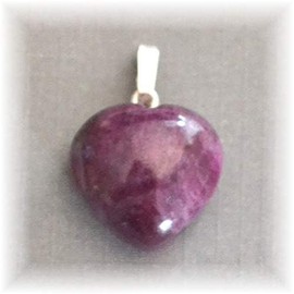 Edelsteinartikel Ruby Heart Pendant with 925 Silver Eyelet | A Ruby Heart Jewellery Pendant with a Beautiful Design | A Filigree Jewellery That Quickly Makes Your Heart Beat Faster, Gemstone Sterling